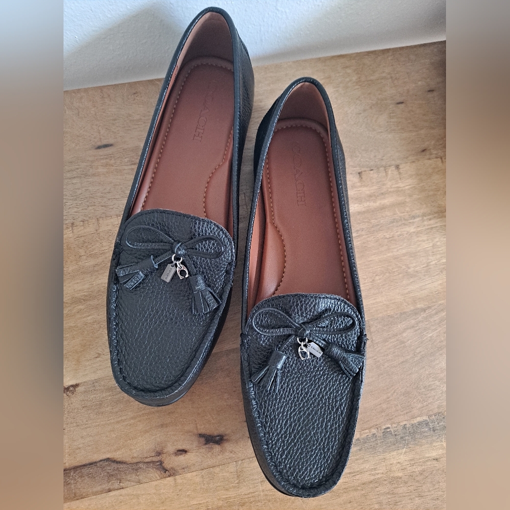 Coach Black COH Leather Tassel Loafers Classic Look Size 11 New